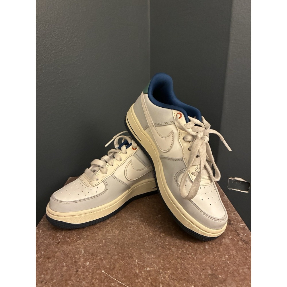 Nike Air Force 1 LV8 GS Sunny Sports Club UV Color Changing Size 3Y